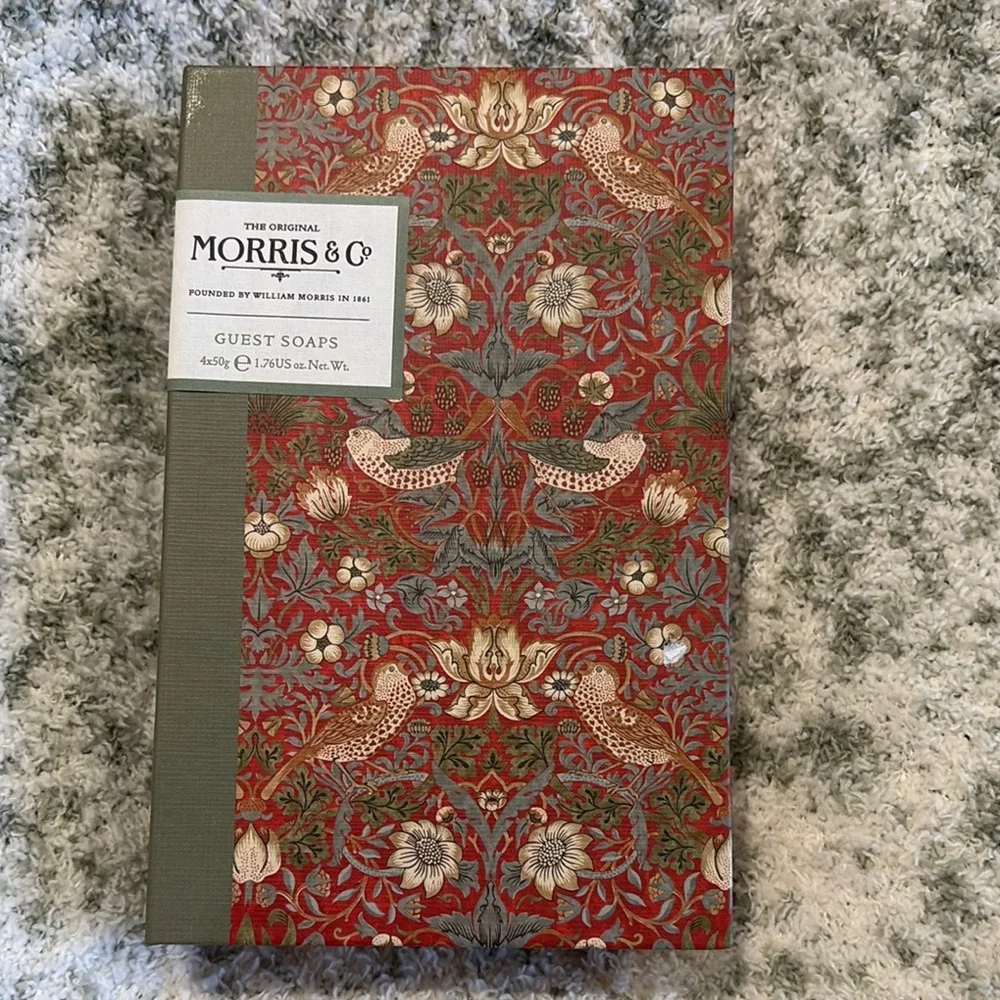 William Morris At Home Guest Soaps Boxed Set of 4, NWT - Picture 2 of 16